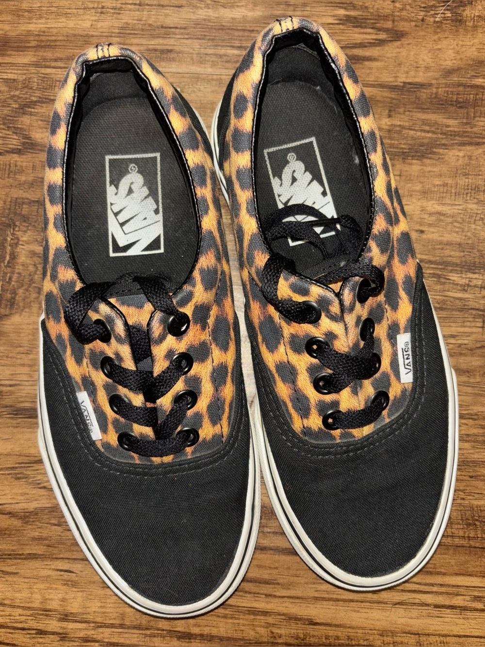 Vans Sneakers Cheetah Print Size 5.5 Women/4 Men - Picture 2 of 8